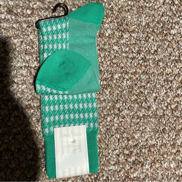 *NWT* Men NEIMAN MARCUS Over The Calf Italian Made Luxe Dress Socks (per pair). - Picture 2 of 16
